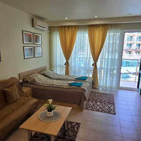212s Miramar Sunny Appartement *